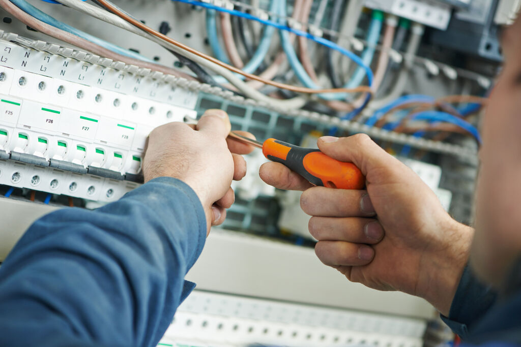 CLAUSSEN ELEKTRO AS
